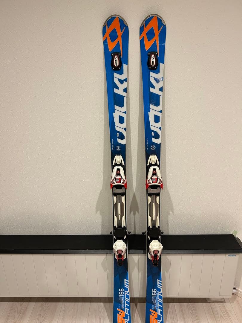 Völkl Platinum 166 スキー板