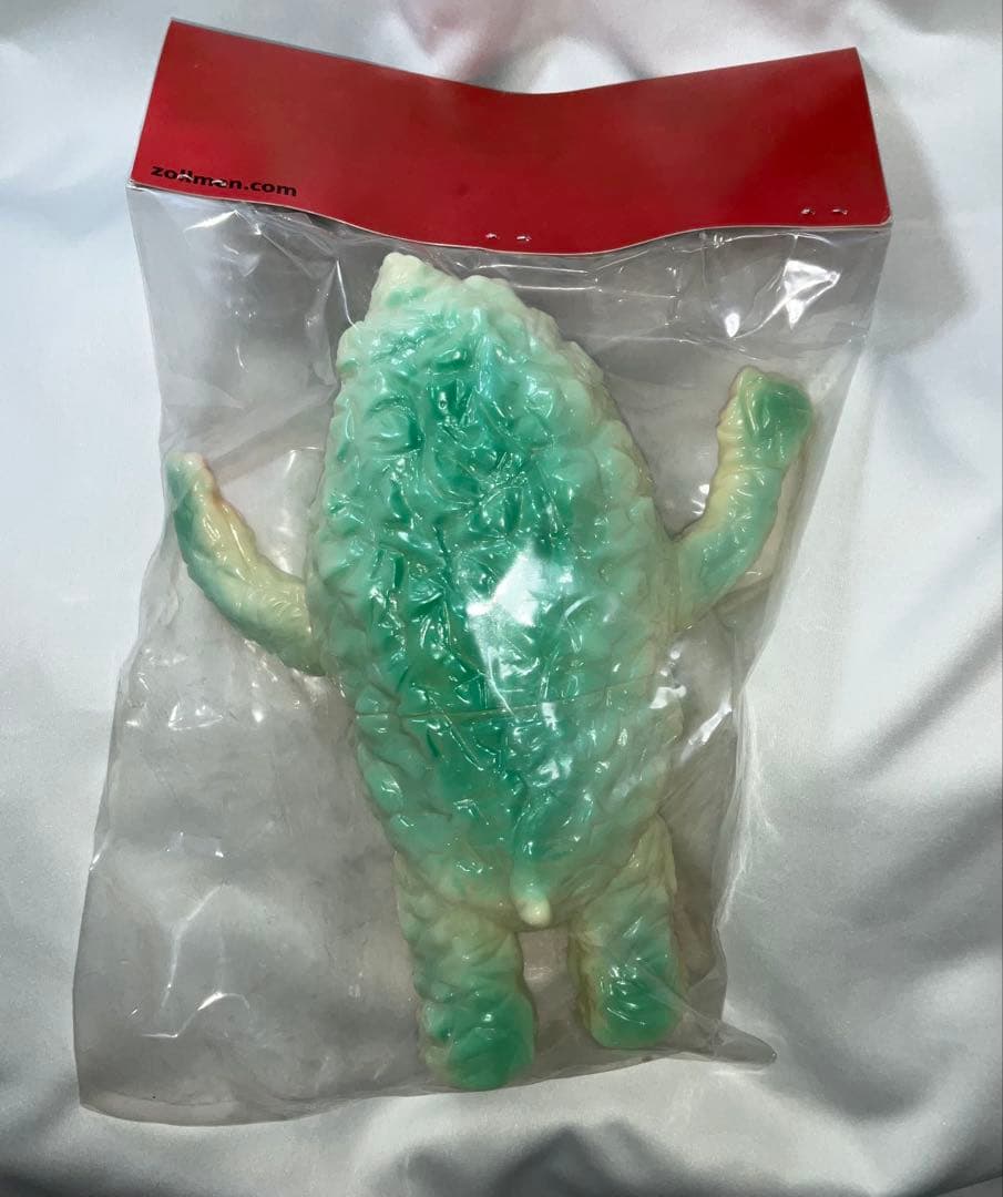 ゾルメン ズドン グロー 蓄光 新品　ソフビ　ZUDON GID ZOLLMEN