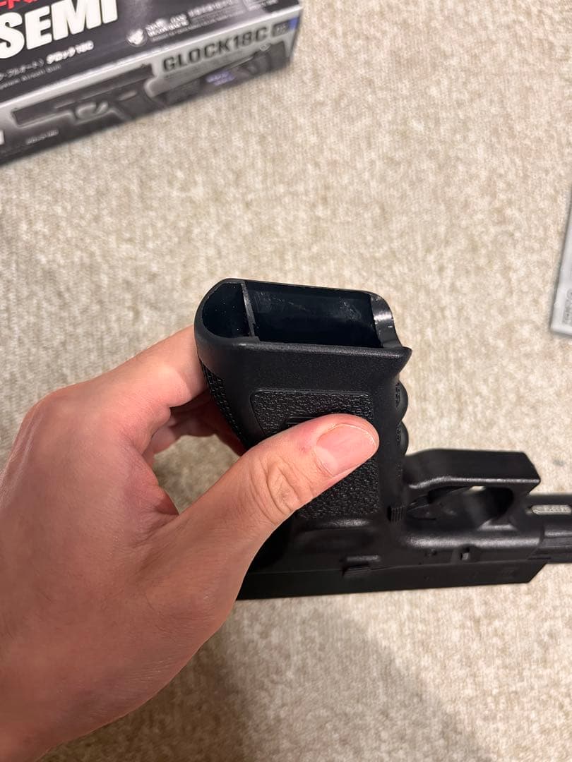 東京マルイ　G18C ガスブロ　箱付き