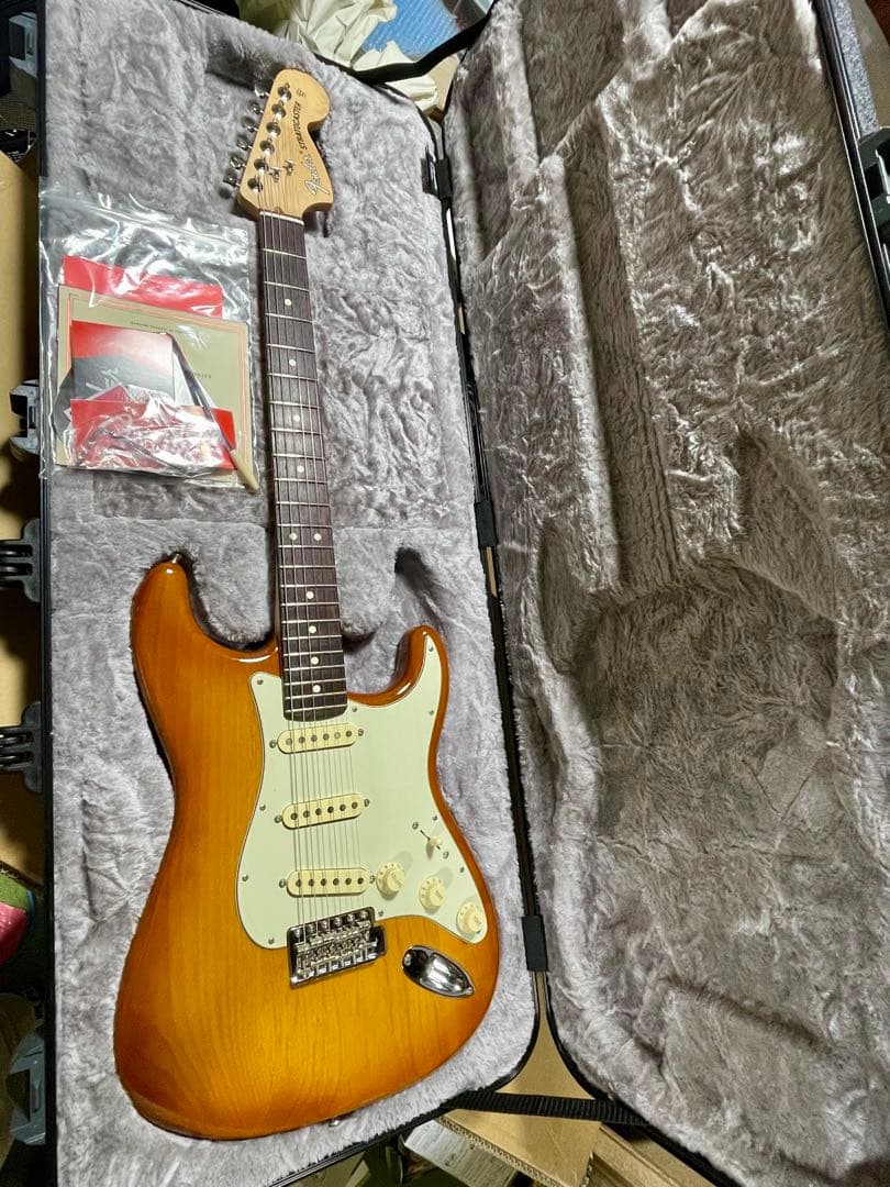 ギター Fender American Performer Stratocaster