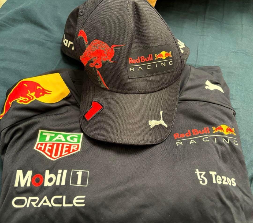 レッドブル　F1 キャップ帽子ユニフォーム