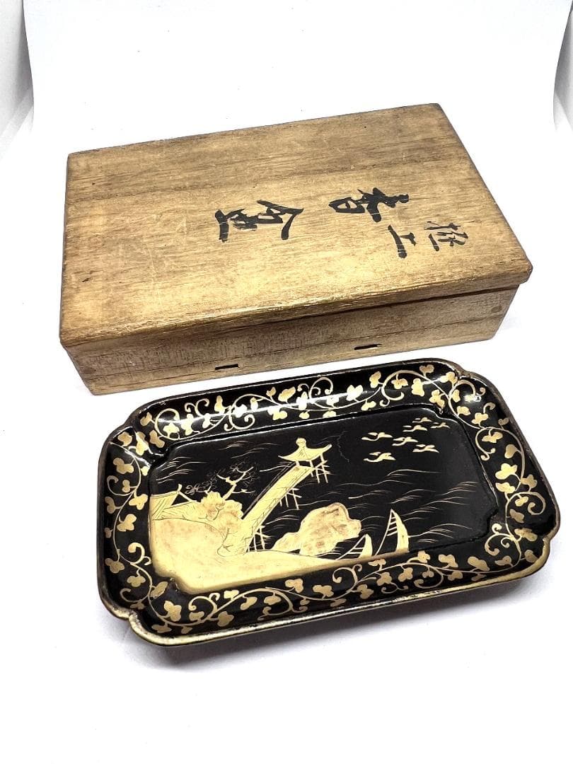 蒔絵山水紋弘盆　江戸期　共箱　漆器 金箔装飾 長方形皿 木箱付き
