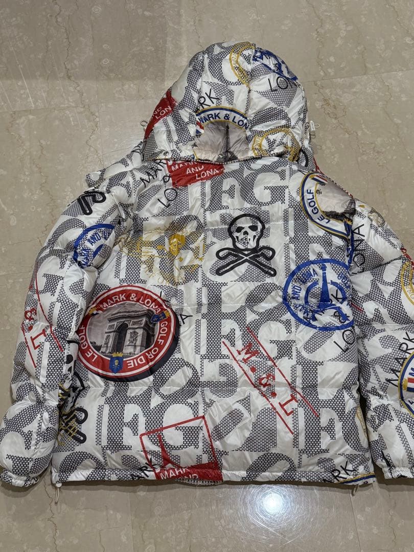 マークアンドロナ　ダウンジャケット　 新品、未使用　タグ付　正規品