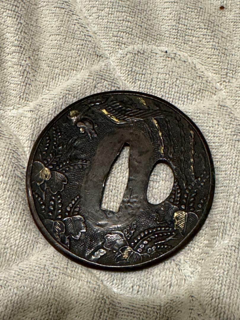 武具　日本刀の鍔　　金属製鍔