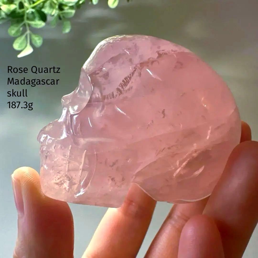 ローズクォーツ　スカル　マダガスカル　濃いめ　ピンク　天然石