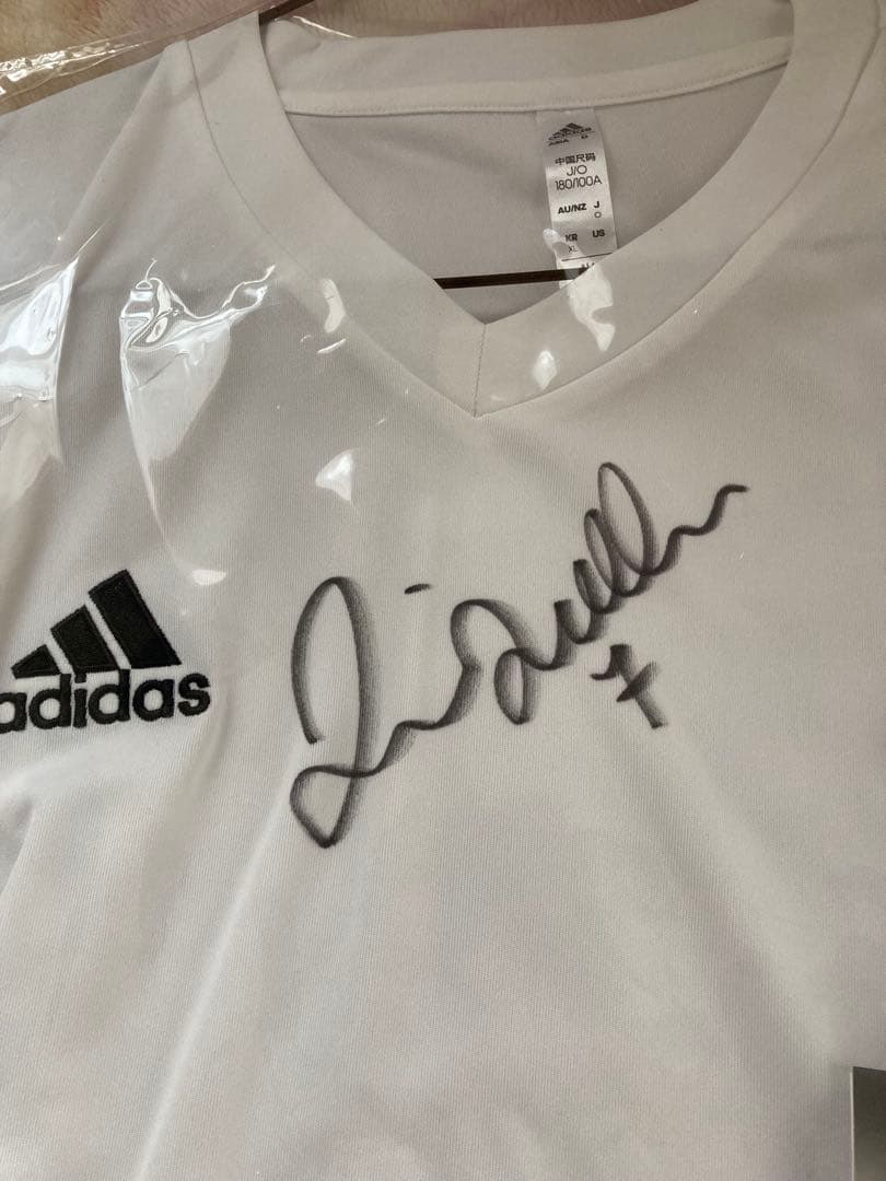 ベッカム　直筆サイン入りadidasシャツ イングランド代表 マンチェスターＵ