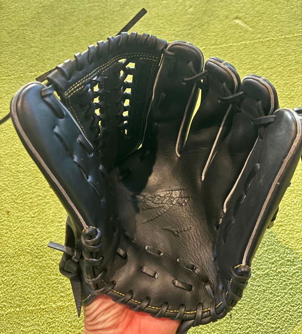 Mizuno セレクトナイン　軟式グローブ ブラック　湯揉み型付け済み