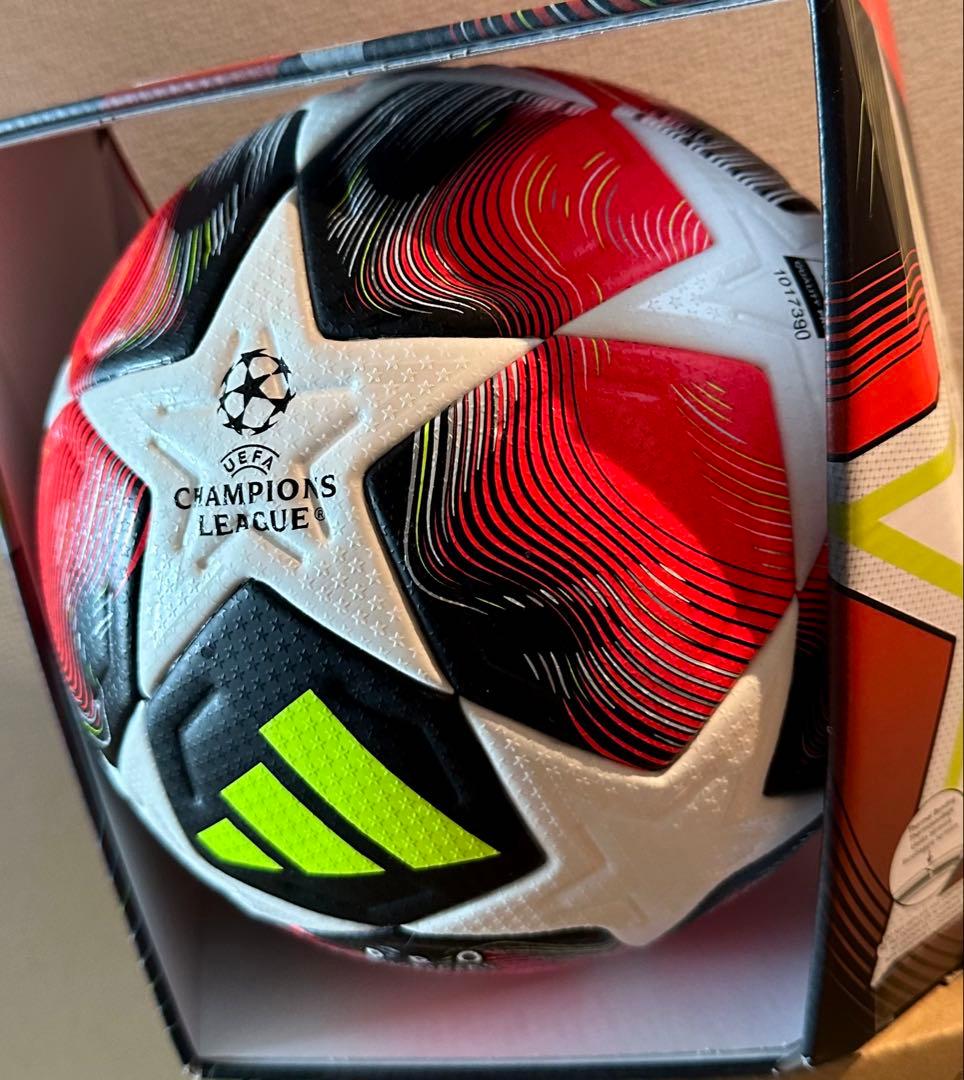 【国内正規店購入】フィナーレチャンピオンズリーグ公式試合球　プロ新品未使用