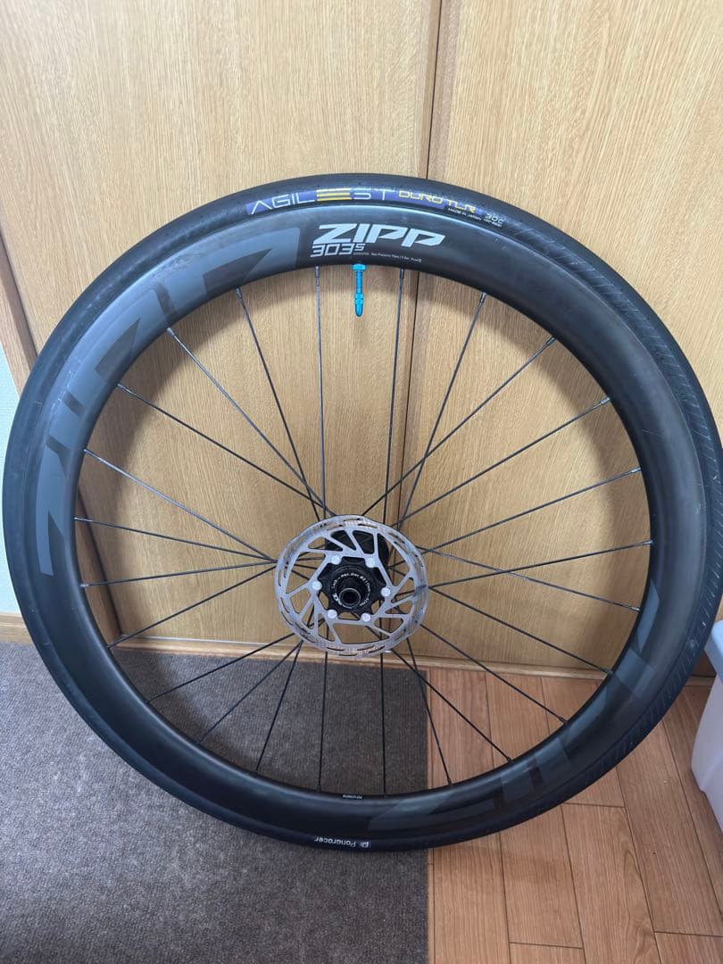 ZIPP 303s ディスクブレーキ用ホイール