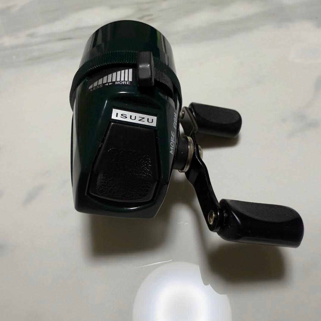 五十鈴工業　ピッキーノ　ダークグリーン　スピンキャストリール