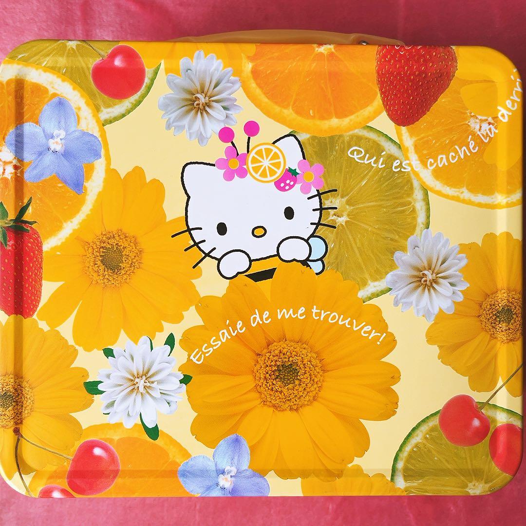 希少レア　ハローキティ　USA アルバム　缶ケース　着ぐるみ　ハチ　2003