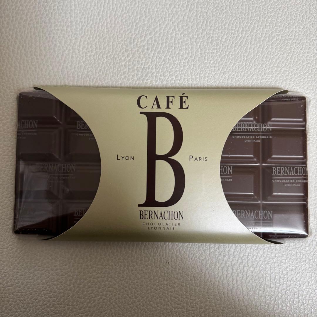 あすか ベルナシオン ノワールアマンディーヌ、ノワールカフェ