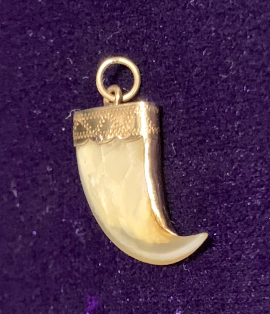 アンティーク ビクトリア朝 18K ゴールド タイガークロー ペンダント