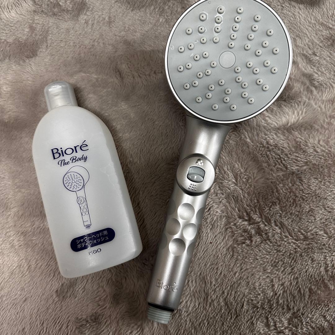 Biore シャワーヘッドとボディソープセット