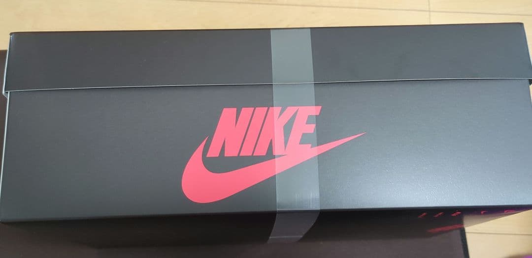 【バンダイ】NIKE AIR JORDAN 1 HIGH 85　プラモデル