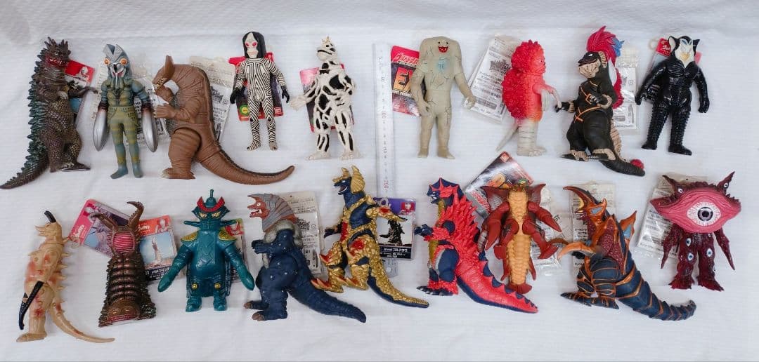 まとめ売り ウルトラ怪獣 シリーズ ソフビ 18体セット タグ付き