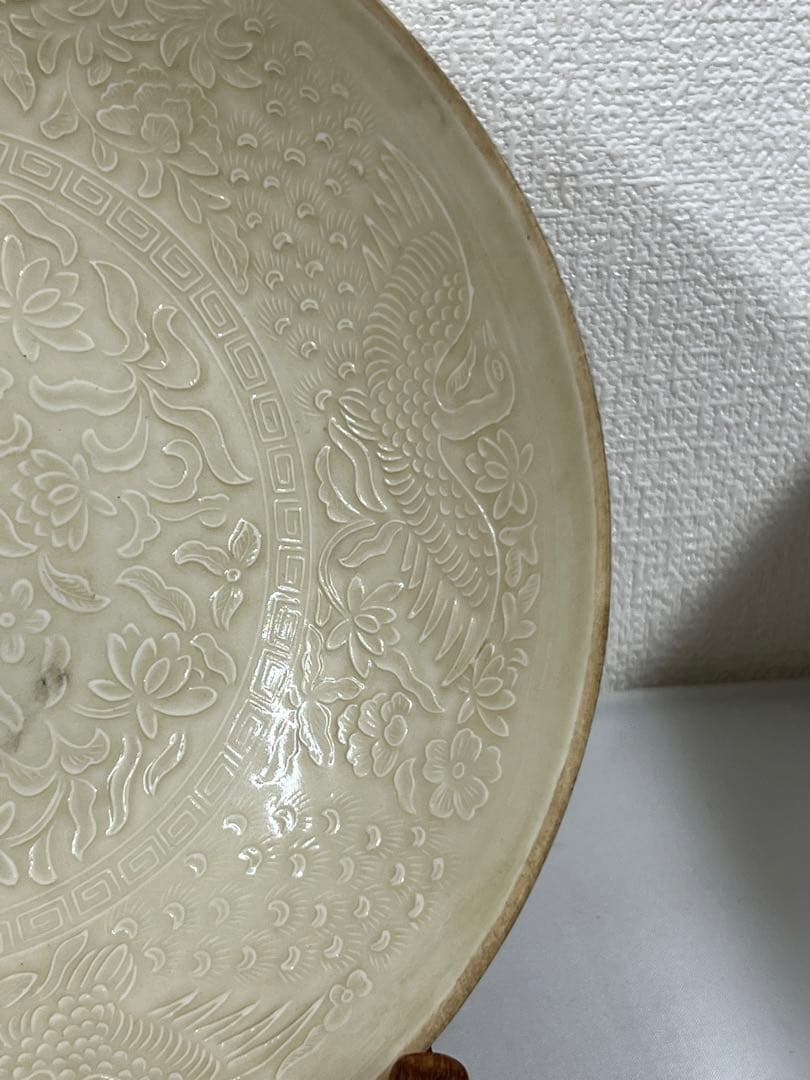 中国古美術　宋時代定窯白磁花卉•鶴紋皿；BL1-7