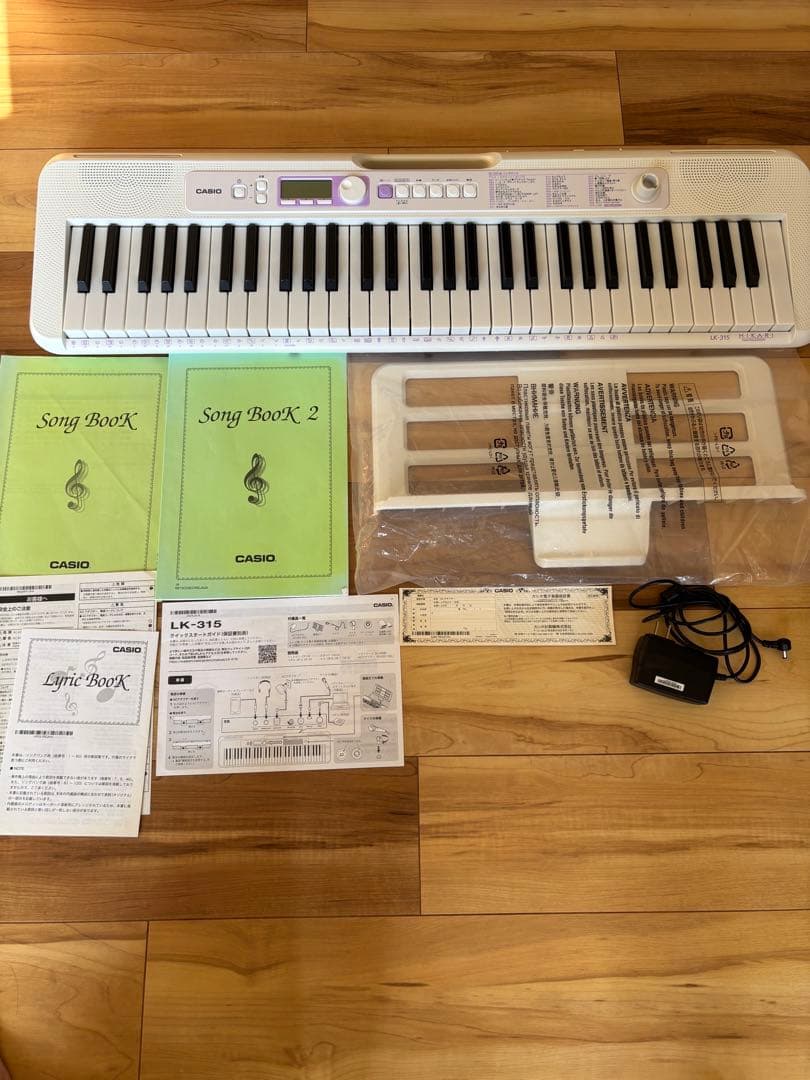 CASIO 光ナビゲーション　キーボード　電子ピアノLK-315