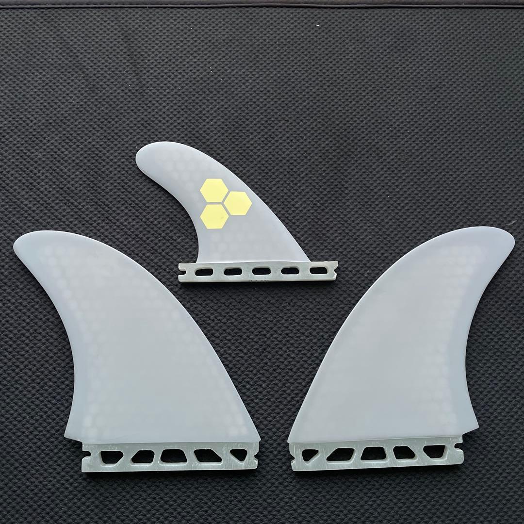 futures. アルメリック ツインスタビ3枚セット ケース無し❗️